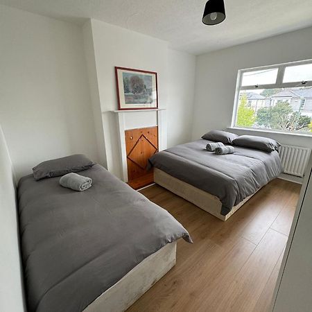 Nice Triple Room At 2 Iveragh Rd-7 Dublin Eksteriør bilde
